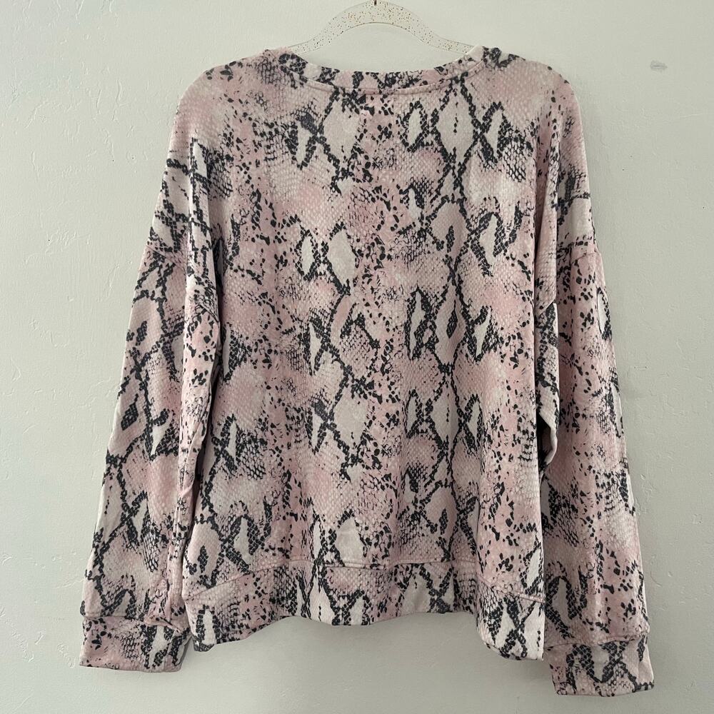 Sundry Python Snake Print Pullover Sweatshirt Pin… - image 11
